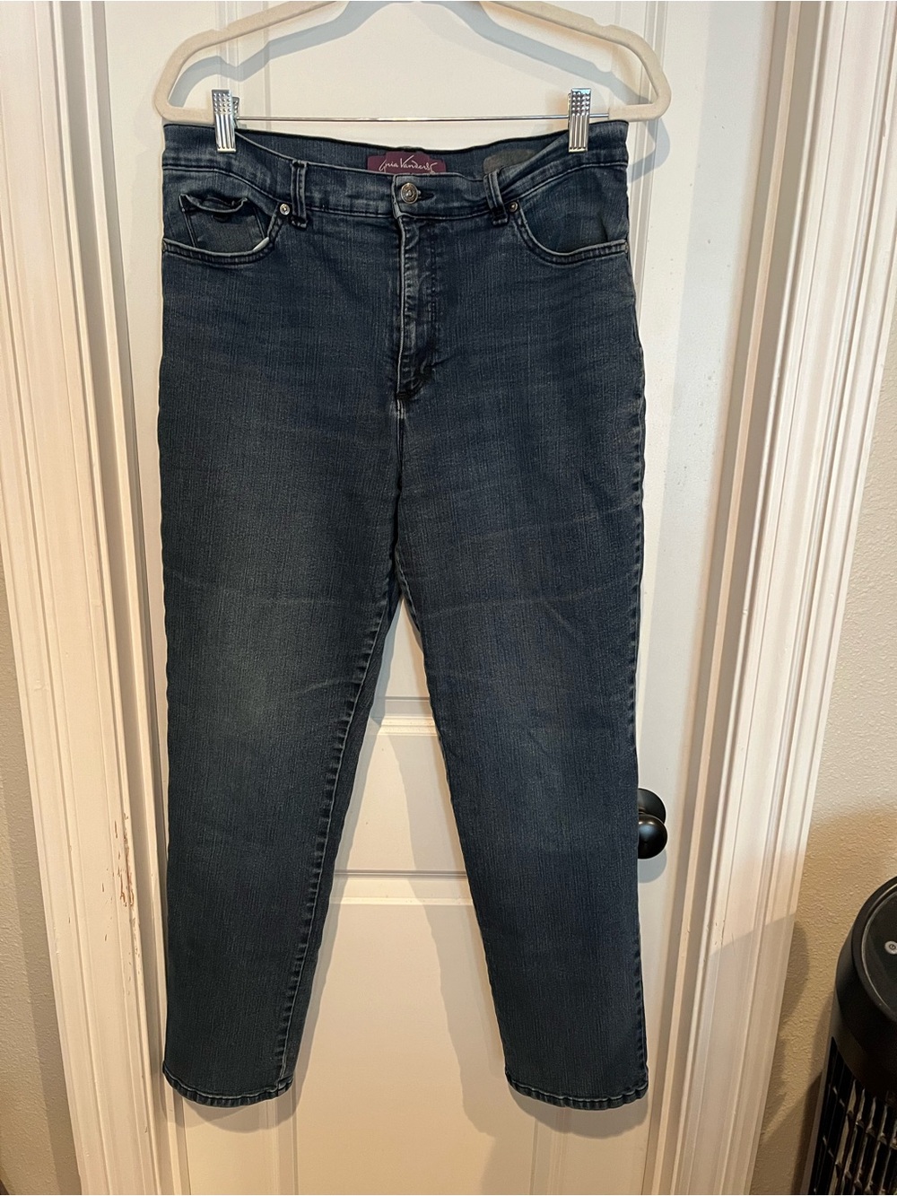 Gloria Vanderbilt Women’s Blue Dark Wash Mid-Rise Straight Stretch Jeans size 14